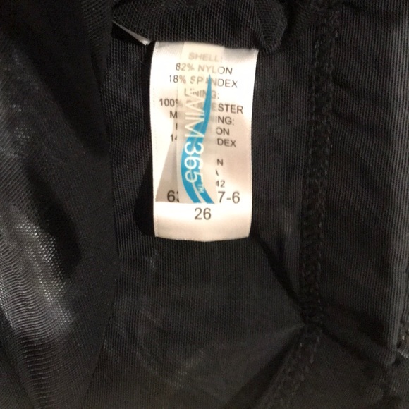 Swim - Picture 4 of 4